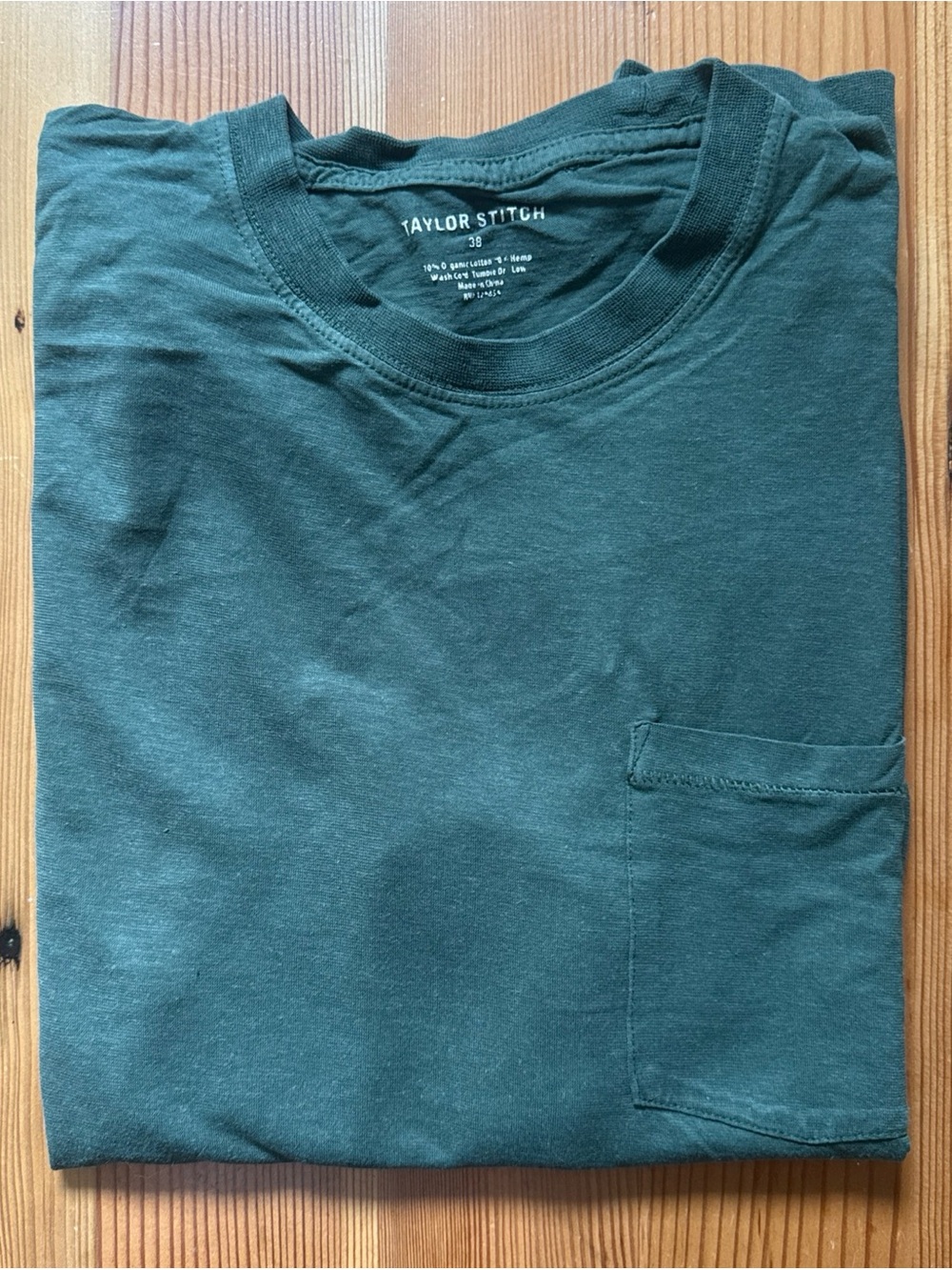 Taylor Stitch Men’s Forest Green Pocket T-Shirt Long-sleeve 38